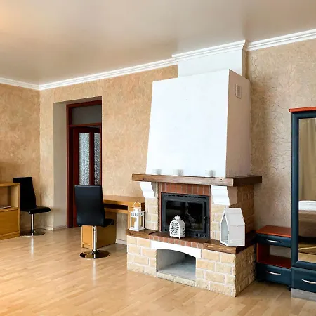 Lejlighed Apartment, Old Town History Heritage With Parking *